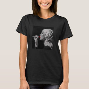 Camiseta freira rebelde com batom, freira rebelde