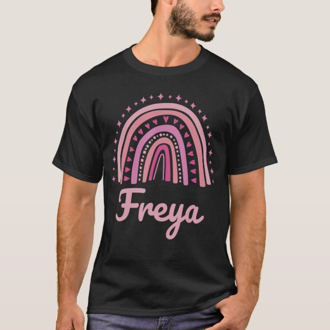 Camiseta Freya Name Personalized Funny Women Pink Rainbow F (Frente)