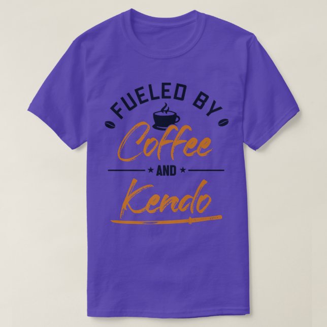 Camiseta Fueled by Coffee and Kendo Kenjusu Kata Katana Sam (Frente do Design)