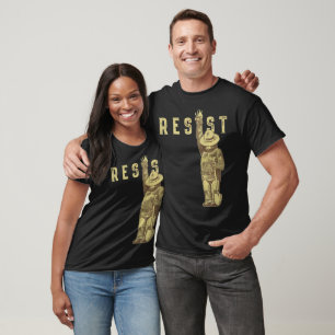 Camiseta Fumo resiste ao urso