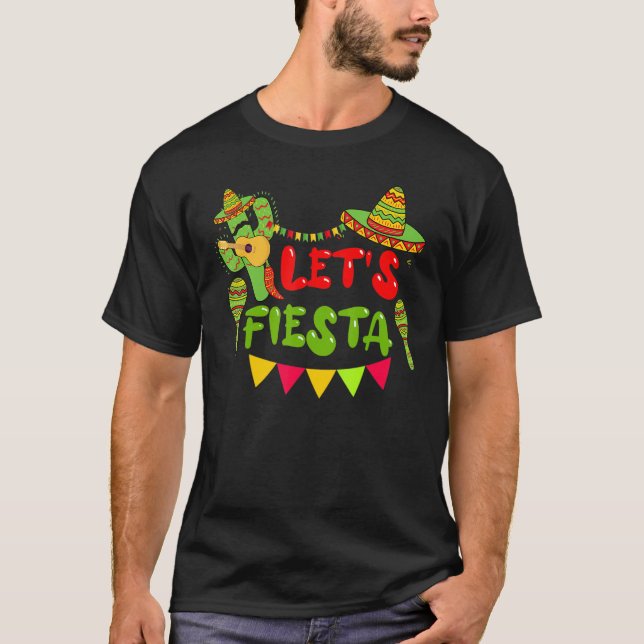 Camiseta Fun Cinco De Mayo Mexican Playing Guitar Cactus Le (Frente)
