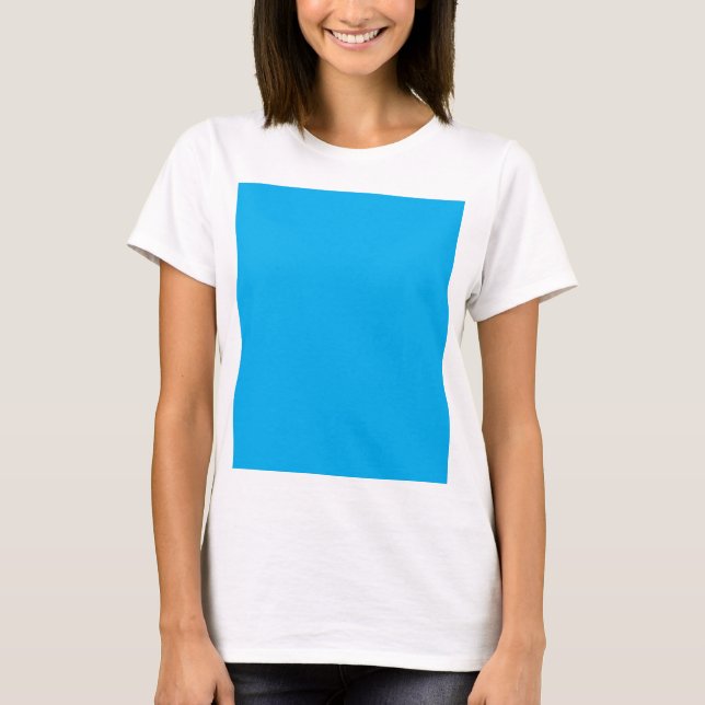 Camiseta Fundo Azul Ciano Sólido | Estilo Minimalista de Ve (Frente)