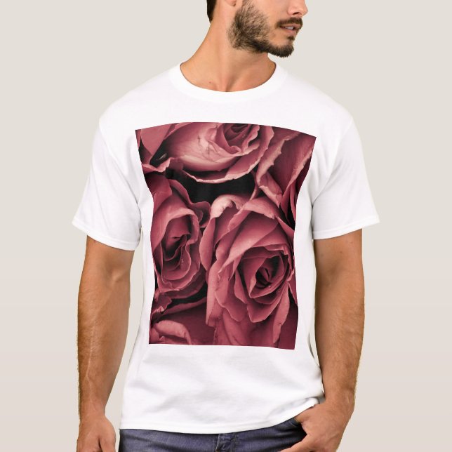 Camiseta Fundo do Rosa de Vintage Romântico (Frente)