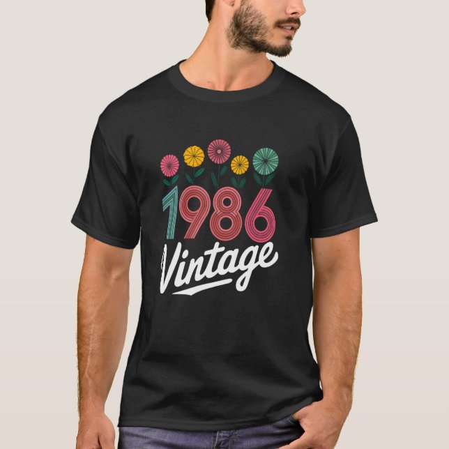 Camiseta Fundo Preto Impressão Branca (Frente)