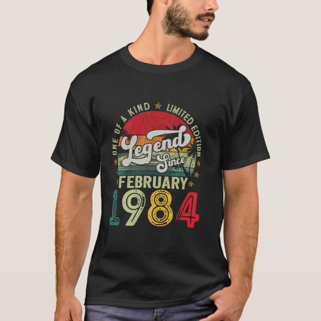 Camiseta Funny 40 Anos Fevereiro De 1984 Retro 40th Birthd (Frente)