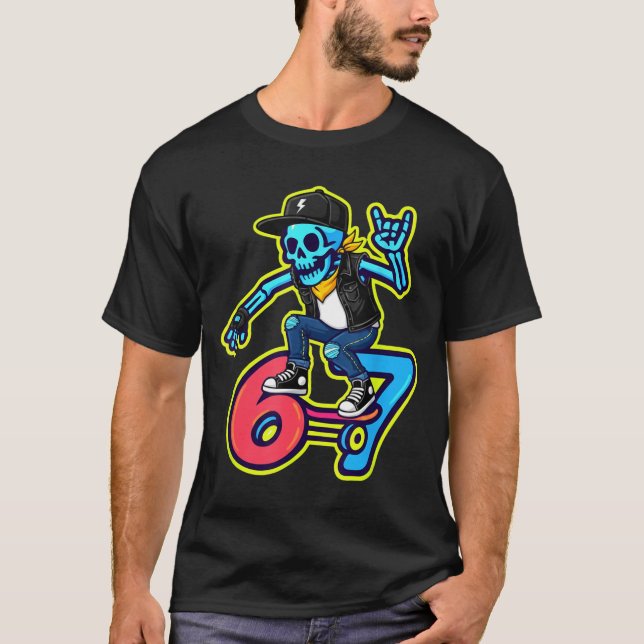 Camiseta Funny 67 Skeleton Skater Meme Retro Skateboarding  (Frente)