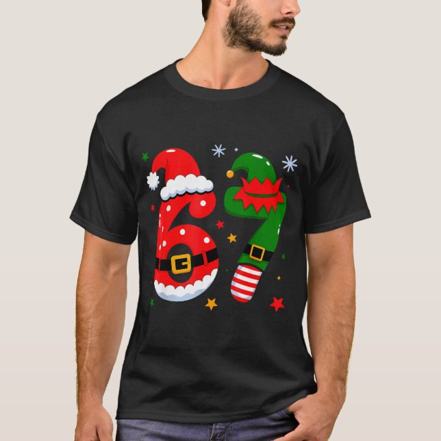 Camiseta Funny 6 7 Six Seven Meme Christmas Santa Elf Coupl (Frente)