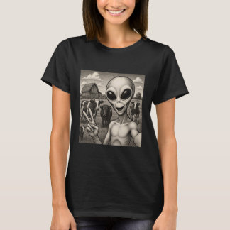 Camiseta Funny Alien Selfie With Cows UFO Sci-Fi Humor