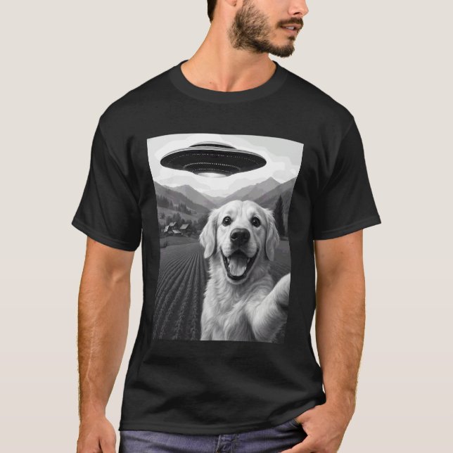 Camiseta Funny Alien UFO Golden Retriever Abduction Selfie (Frente)