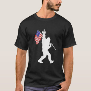 Camiseta Funny Bigfoot Middle Finger USA Flag Sasquatch Bel