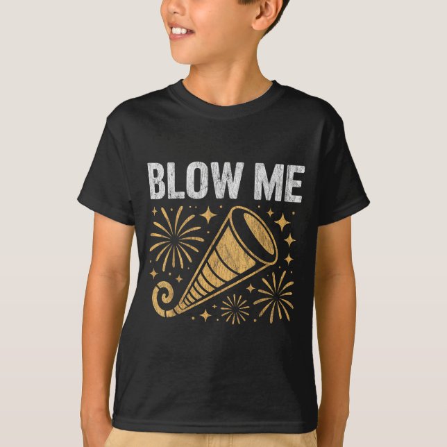 Camiseta Funny Blow Me Kiss Me Happy New Year Couple Humor  (Frente)