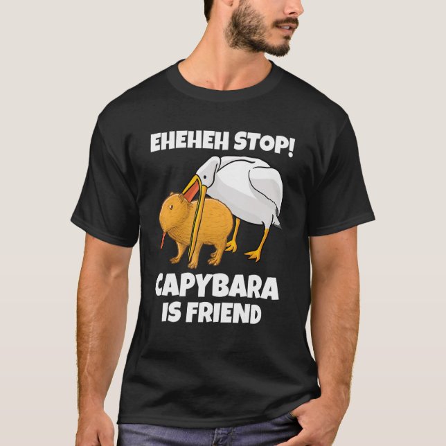 Camiseta Funny Capybara é comida pelo Pelican Friends Meme (Frente)