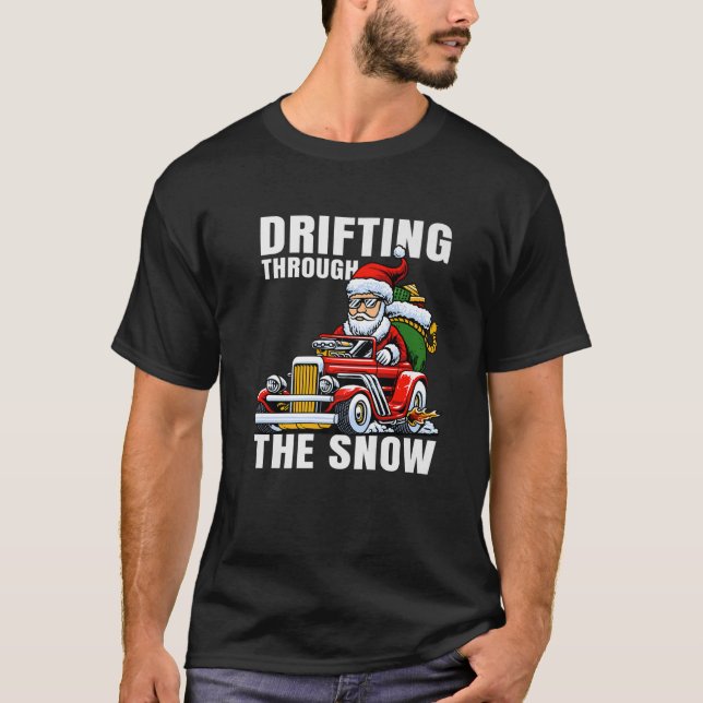 Camiseta Funny Car Driving Santa As Drifting Through The Sn (Frente)