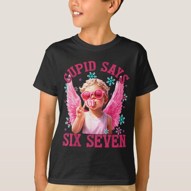 Camiseta Funny Cute Cud Says Six Seven Valentine's Day 67 M (Frente)