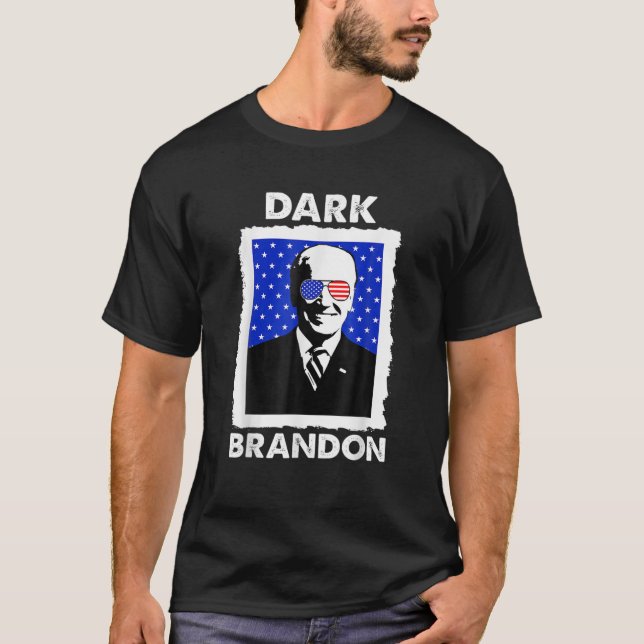 Camiseta Funny Dark Brandon EUA Flag Dark Brandon Democrata (Frente)