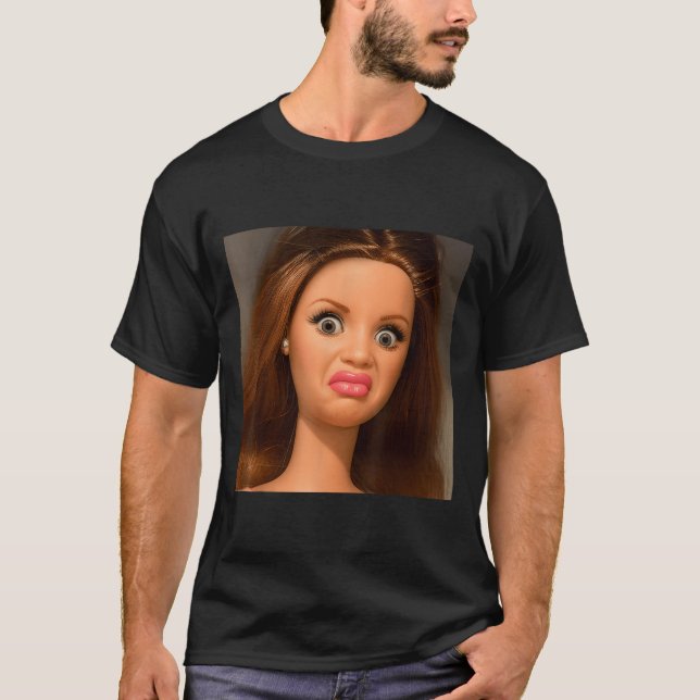 Camiseta Funny Doll Face Meme Disgusting  (Frente)