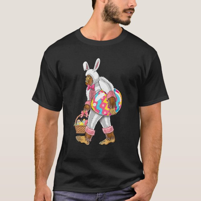 Camiseta Funny Easter Bigfoot Sasquatch With Bunny Ears Cos (Frente)
