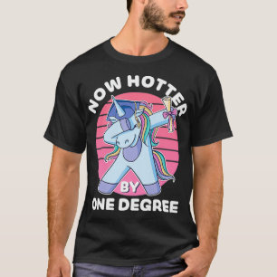 Camiseta Funny Graduation Pun Unicorn Dabbing Hotter Por Um