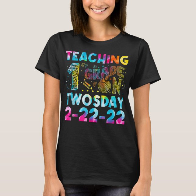 Camiseta Funny Happy Twosday Tuesday February 22Nd 2022 Com (Frente)