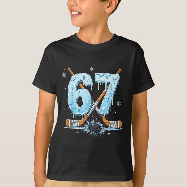 Camiseta Funny Hockey Lovers Drip 6-7 Number Six Seven Puck (Frente)
