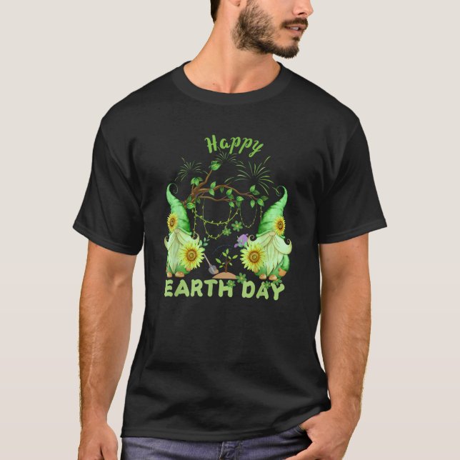 Camiseta funny holiday earth day happy gnomes arbor day flo (Frente)