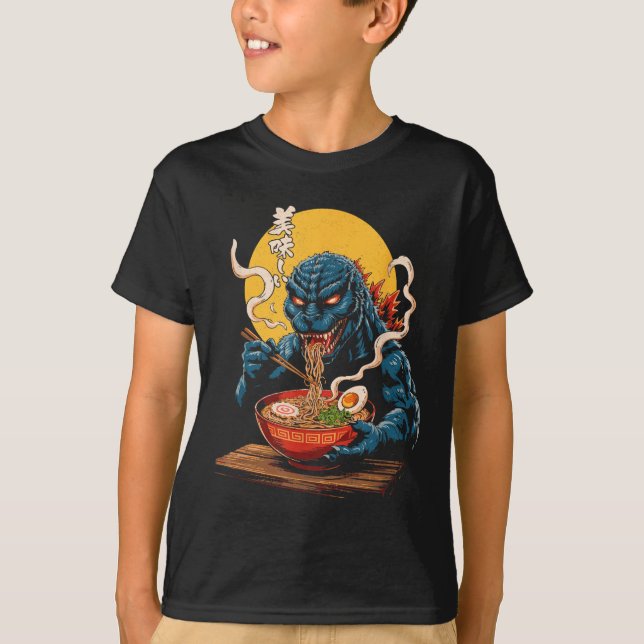 Camiseta Funny Kaiju Comendo Ramen Monstro Japonês Bi (Frente)
