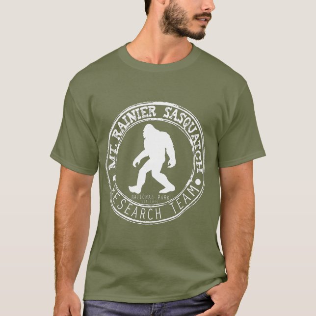 Camiseta Funny Mt Rainier National Park Sasquatch Team (Frente)
