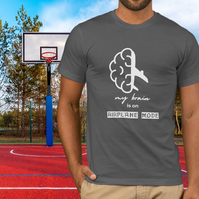 Camiseta Funny My Brain is on Airplane Mode Coworker Simple (Criador carregado)