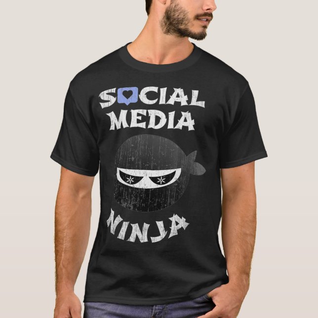 Camiseta Funny Ninja Social Media Marketing Manager Multita (Frente)