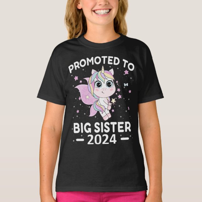 Camiseta Funny Promoted to Big Sister 2024 (Frente)