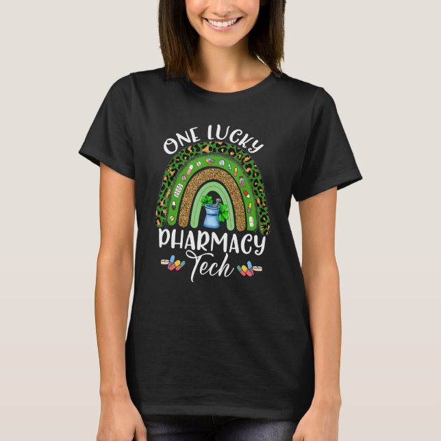 Camiseta Funny Rainbow One Lucky Pharmacy Tech Rua Patrick  (Frente)