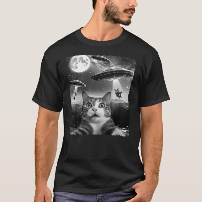 Camiseta Funny Scared Cat Selfie with Alien UFOs Gift Men W (Frente)