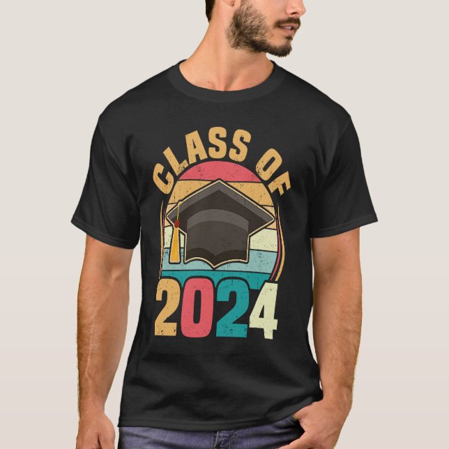Camiseta Funny Senior Class Of 2024 Retro Graduation 2024 (Frente)