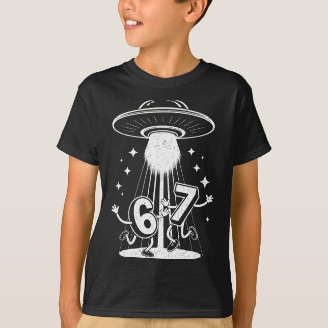 Camiseta Funny Six Seven 67 Meme Internet Meme Ufo Gen Alph (Frente)