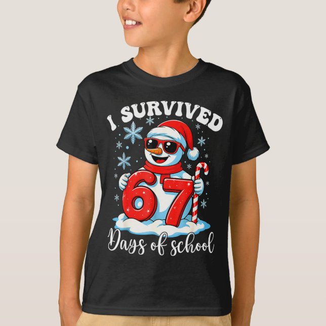 Camiseta Funny Snowman I Survived 67 Days Of School Holiday (Frente)
