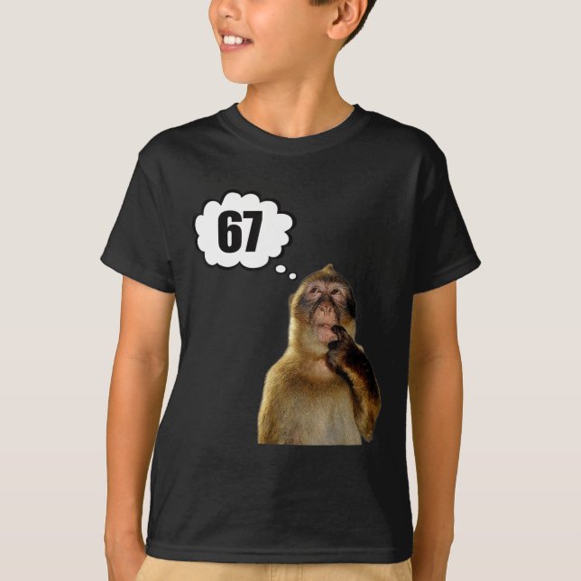 Camiseta Funny Thinking Monkey Meme Six Seven 6 7 Meme  (Frente)
