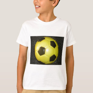 Camiseta Futebol amarelo e preto.