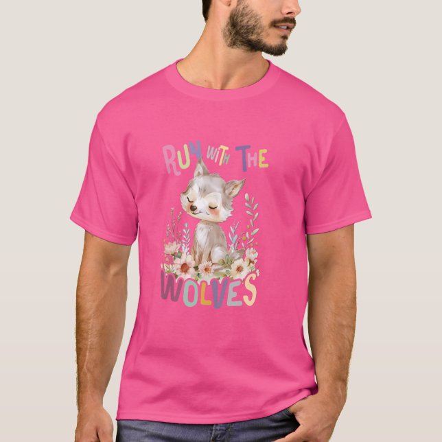 Camiseta futuro lobo alfa com lobos giros e flores (Frente)