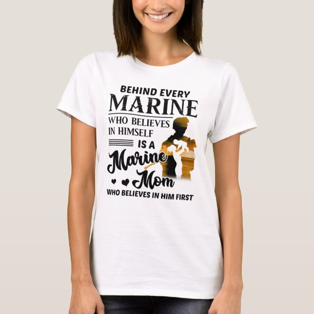 Camiseta Fuzileiro Que Acredita Que É Uma Mãe Marinha Veter (Frente)