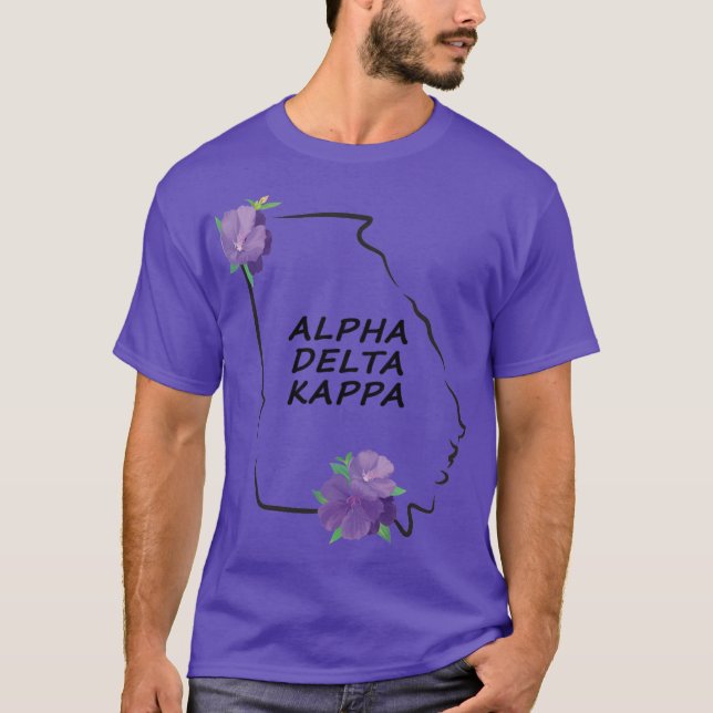 Camiseta GA Alpha Delta Kappa Tshirt escura w letras pretas (Frente)