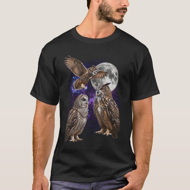 Camiseta Galáxia da Lua de Três Corujas Gráfico Retro (Frente)