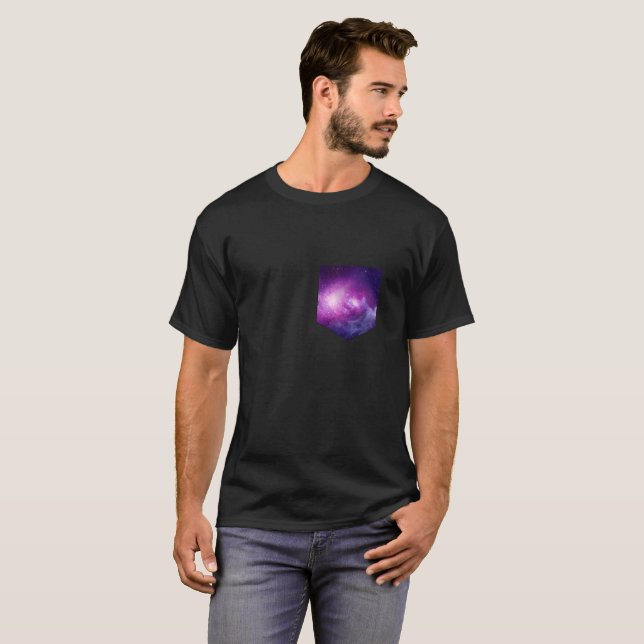 Camiseta Galáxia Espacial Pocket Science Fan Lover Tee (Frente Completa)