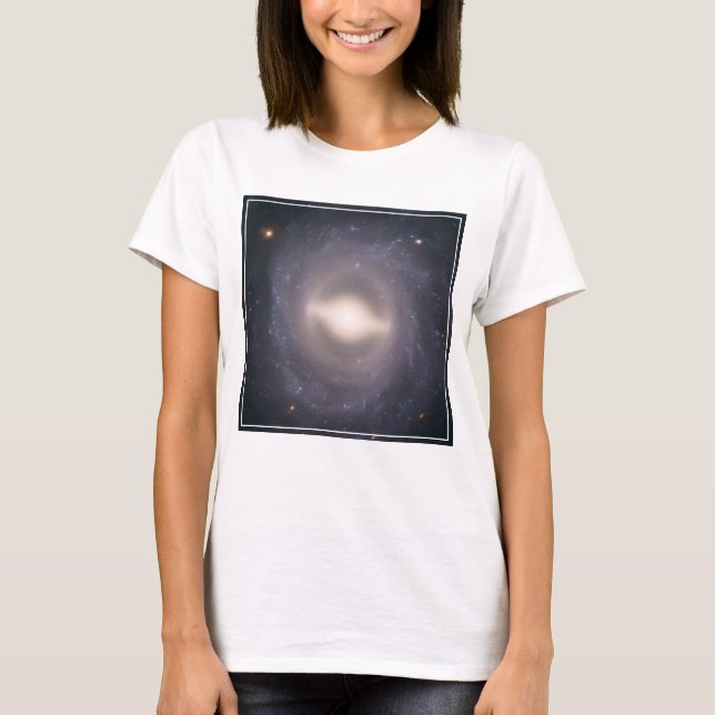 Camiseta Galáxia Espiral Ngc 1015. (Frente)