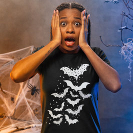 Camiseta Galáxias Brancas e Estrelas do Halloween Voando