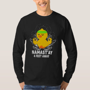 Camiseta Galinha Bonita a 4 Metros de Distância Yoga Peace 