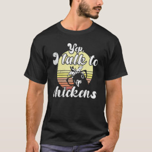 Camiseta Galinha Cheirosa Jovem Conversando Com Óculos De G