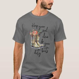 Camiseta Galinhas Florais Boots Mantenha Sua Alma Limpar Se