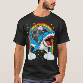 Camiseta Gambá Engraçado Montando Tubarão Possum Marsupial
