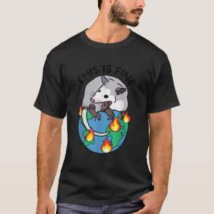 Camiseta Gambá Gritando Isso Está Bem Meme Planeta em Chama