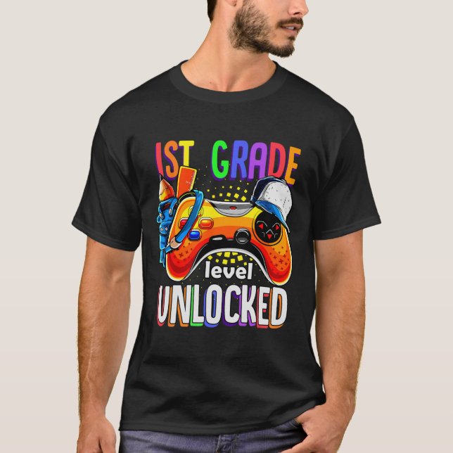 Camiseta Gamer Ck To School Gamepad 1st First Grade Level U (Frente)
